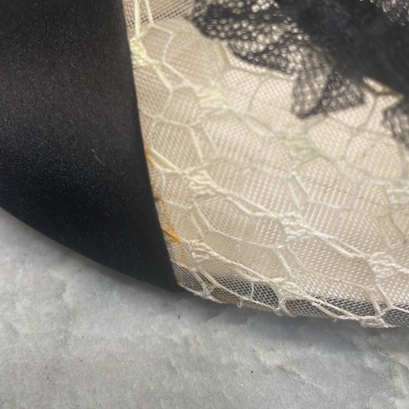 CHANEL Black & Nude Lace Mesh Satin CC Cap Toe Heels - Picture 9 of 10